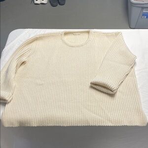 Cream Sweater no brand